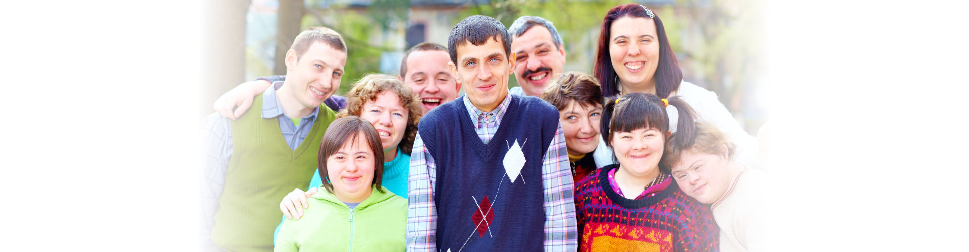 group picture all person are smilling